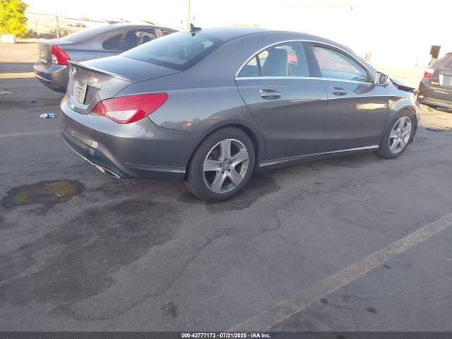 WDDSJ4GB9HN399886 Mercedes-Benz 2017