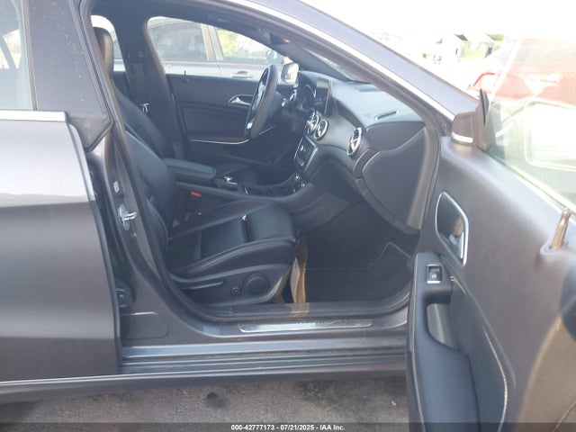 WDDSJ4GB9HN399886 Mercedes-Benz 2017