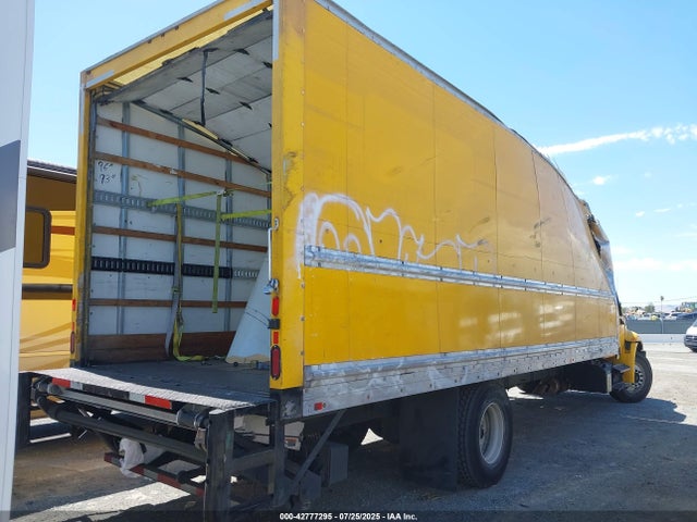 International B 6.7 2018 1HTMMMML3JH463418 Image 4