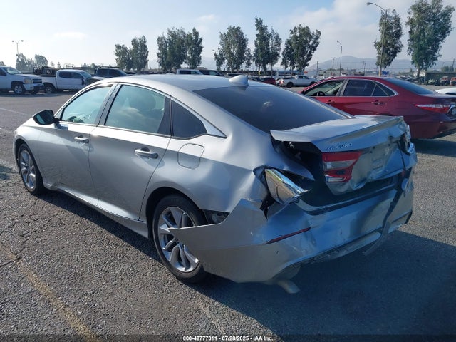 Honda l15be 2018 1HGCV1F16JA040830 Image 3