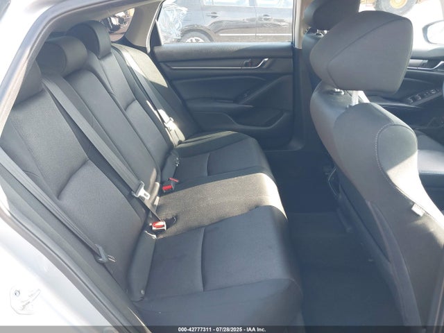 Honda l15be 2018 1HGCV1F16JA040830 Image 8