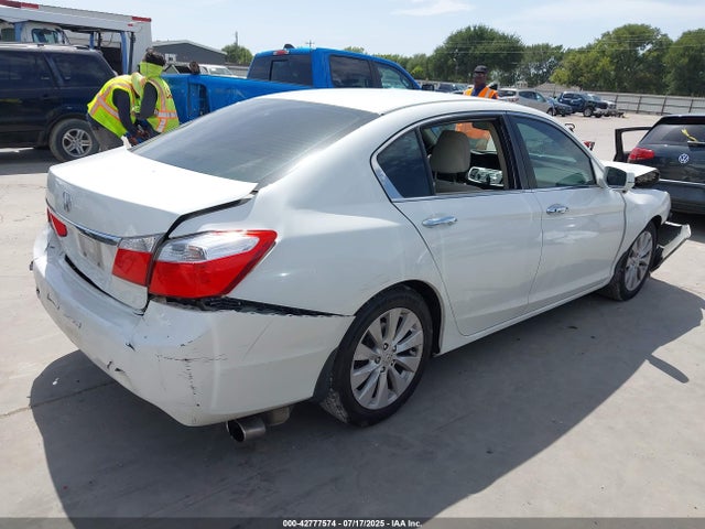 Honda k24w1 2014 1HGCR2F74EA270337 Image 4