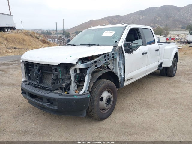 Ford F-350 2024 1FT8W3CTXREC98761 Image 2