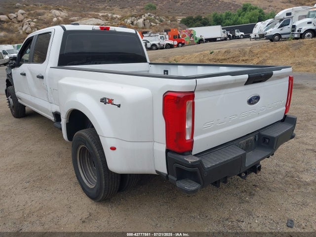 Ford F-350 2024 1FT8W3CTXREC98761 Image 3