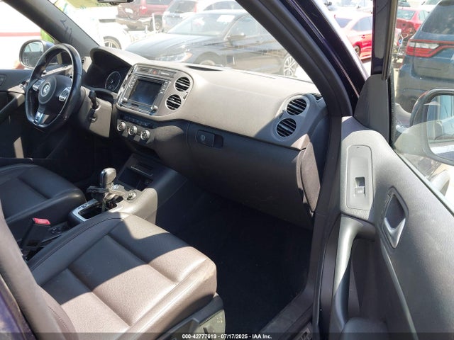 WVGAV7AX3GW604980 Volkswagen 2016