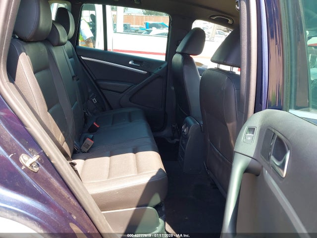 WVGAV7AX3GW604980 Volkswagen 2016