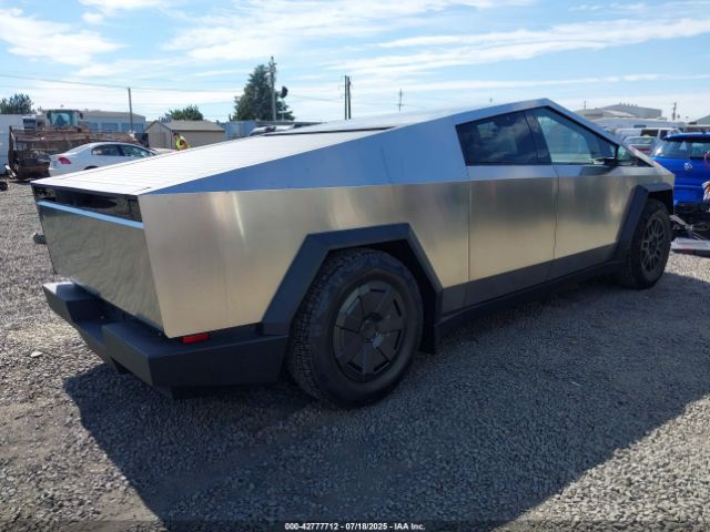 2025 TESLA CYBERTRUCK 7G2CEHED0SA074770 Photo 3