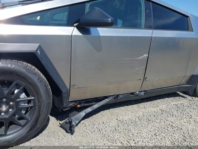 2025 TESLA CYBERTRUCK 7G2CEHED0SA074770 Photo 5