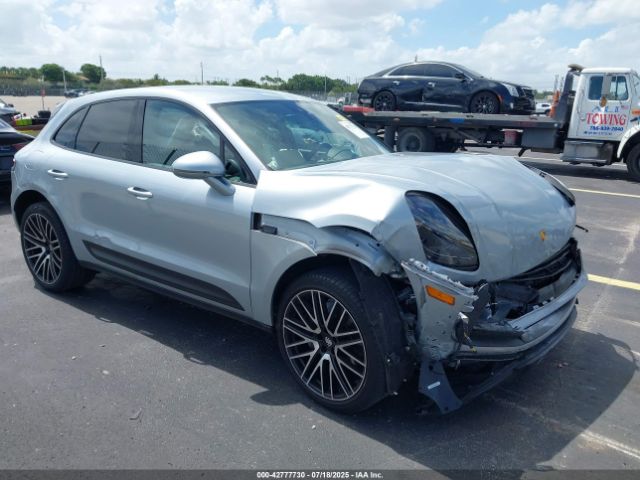 2022 PORSCHE MACAN WP1AA2A57NLB04304