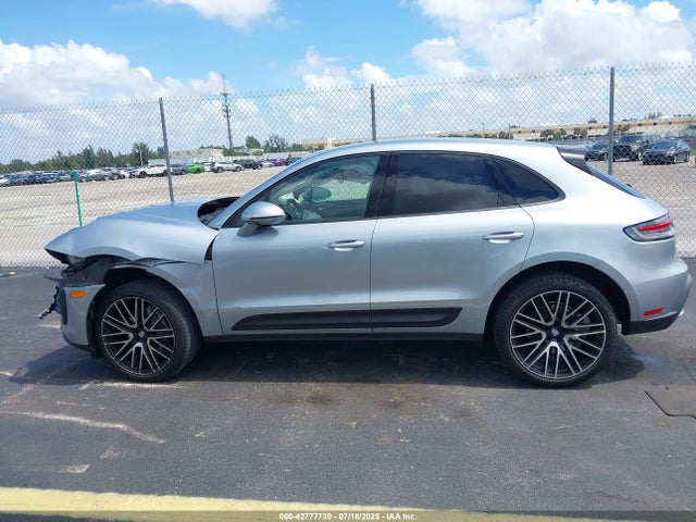 Porsche Macan 2022 WP1AA2A57NLB04304 Image 15