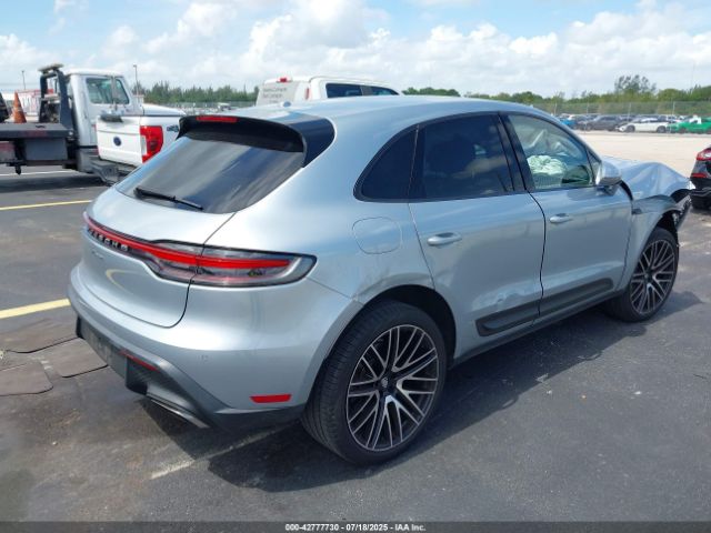 2022 PORSCHE MACAN WP1AA2A57NLB04304 Photo 3