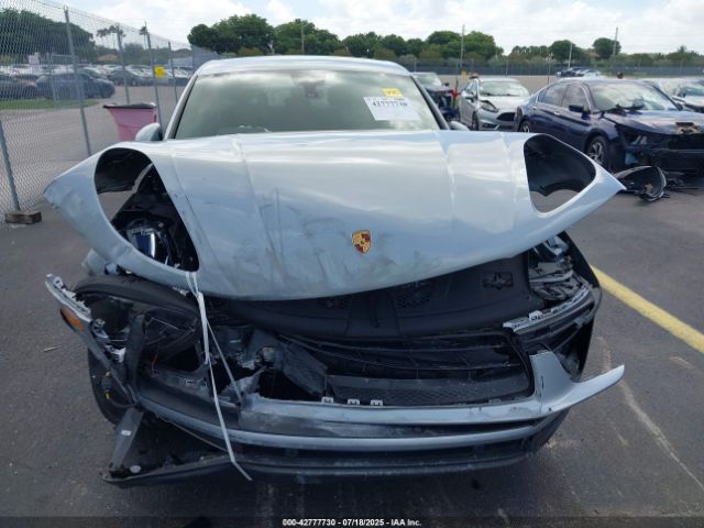 2022 PORSCHE MACAN WP1AA2A57NLB04304 Photo 5