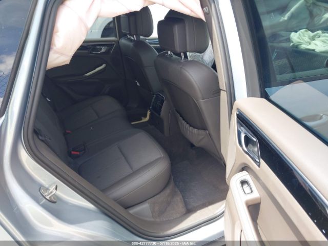 2022 PORSCHE MACAN WP1AA2A57NLB04304 Photo 7