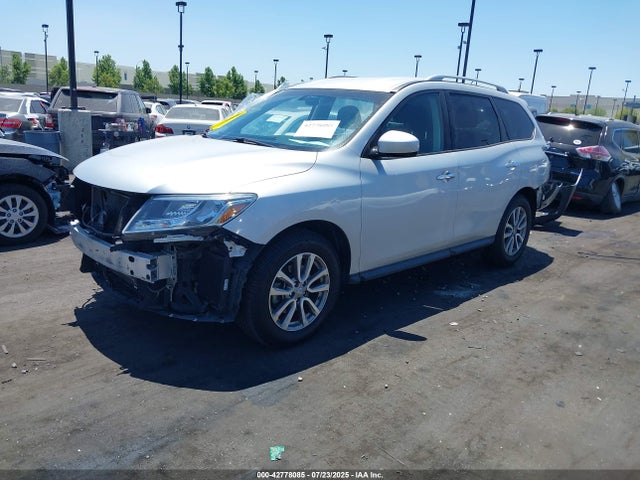 Nissan 2015 2015 5N1AR2MN7FC705263 Image 2