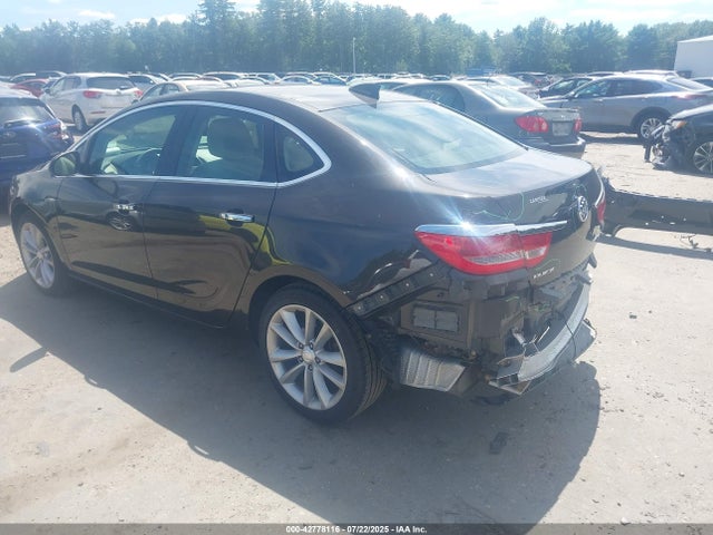 1G4PS5SK7F4211438 Buick lea