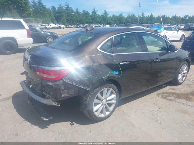 1G4PS5SK7F4211438 Buick lea