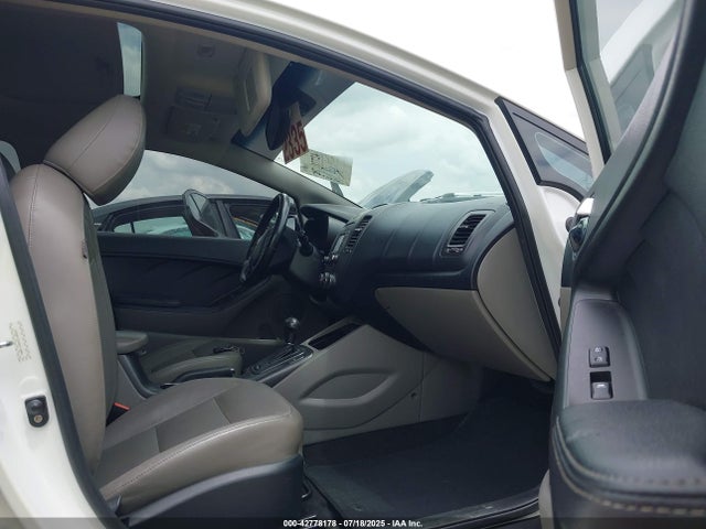 KNAFZ4A85E5169935 KIA Forte