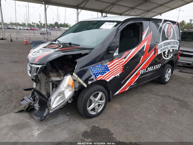 3N6CM0KN6HK721158 Nissan 2017