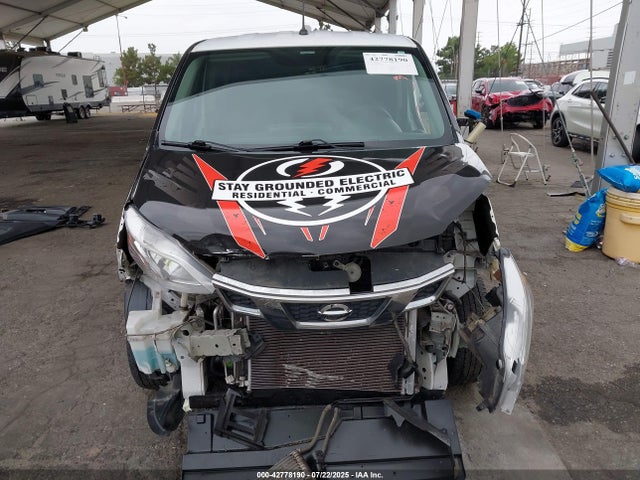3N6CM0KN6HK721158 Nissan 2017