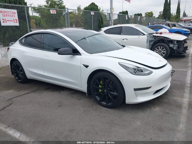 2018 TESLA MODEL 3 5YJ3E1EB4JF067735 Photo 0