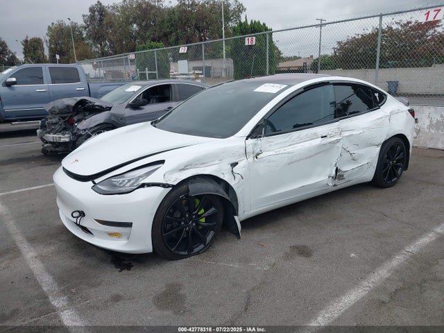 2018 TESLA MODEL 3 5YJ3E1EB4JF067735 Photo 1