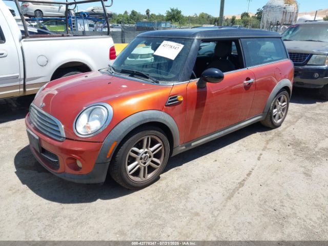 2013 MINI CLUBMAN WMWZF3C54DT489499 Photo 1