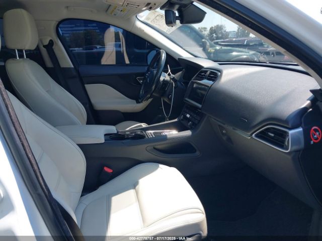 2017 JAGUAR F-PACE SADCK2BV3HA095661 Photo 4