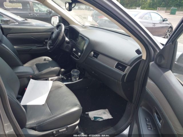 2020 MITSUBISHI OUTLANDER JA4AD3A32LZ030842 Photo 4