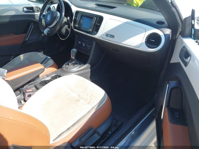 3VW517AT5HM822139 Volkswagen 1.8 tsi