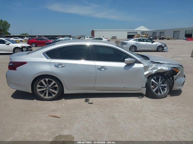 Продаж на аукціоні авто 2017 Nissan Altima 2.5 Sr, vin: 1N4AL3AP0HC261301, номер лоту: 42778921