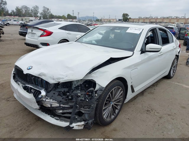 WBAJA9C58JB034140 BMW 530e
