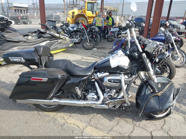 Harley-Davidson 2023 2023 1HD1KHC26PB676458 Image 13