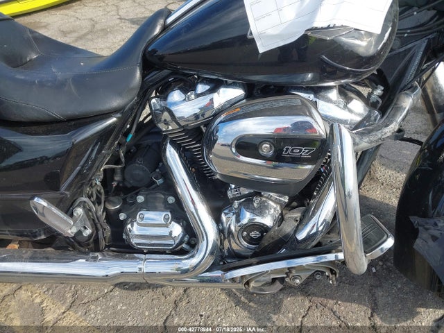 Harley-Davidson 2023 2023 1HD1KHC26PB676458 Image 8