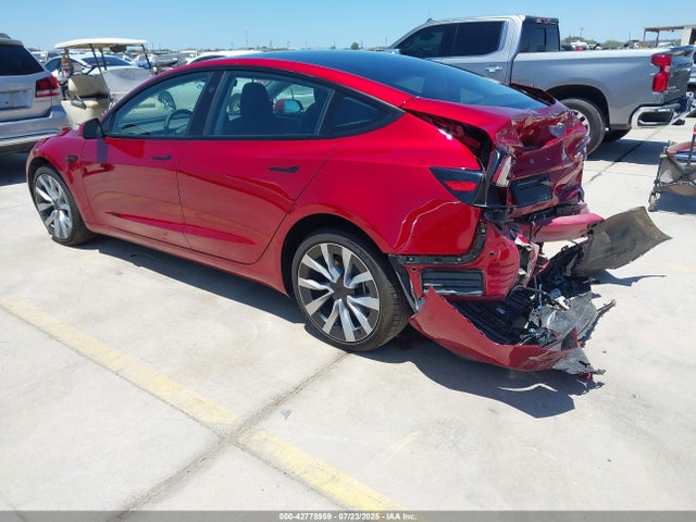 2025 TESLA MODEL 3 5YJ3E1EB1SF905608 Photo 2