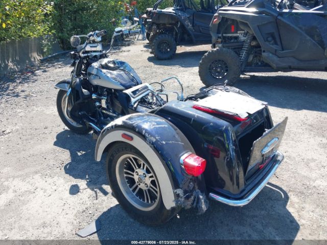 2020 HARLEY-DAVIDSON FLHTCUTG 1HD1MAF1XLB856556 Photo 2