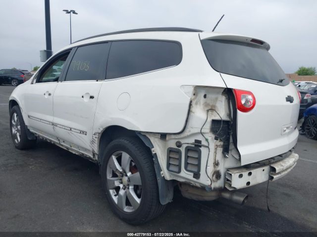 2012 CHEVROLET TRAVERSE 1GNKRLED7CJ368127 Photo 2