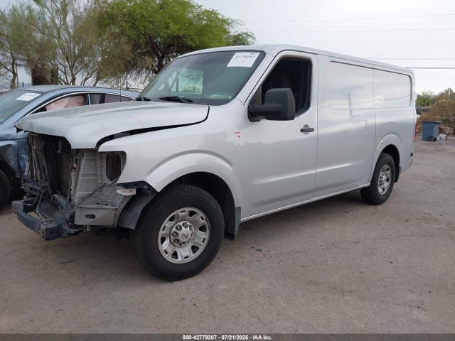 Nissan 2015 2015 1N6BF0KL6FN806903 Image 2