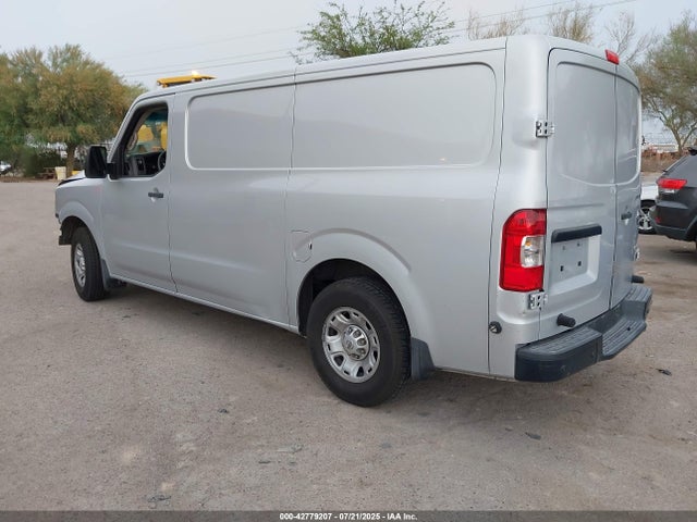 Nissan 2015 2015 1N6BF0KL6FN806903 Image 3