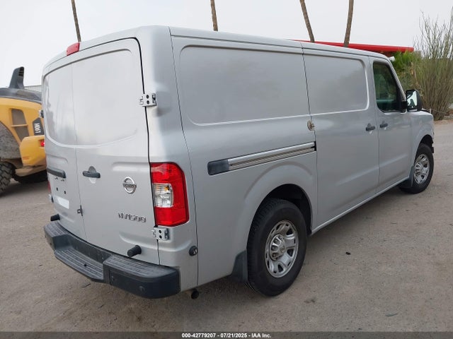 Nissan 2015 2015 1N6BF0KL6FN806903 Image 4