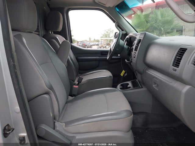 Nissan 2015 2015 1N6BF0KL6FN806903 Image 5