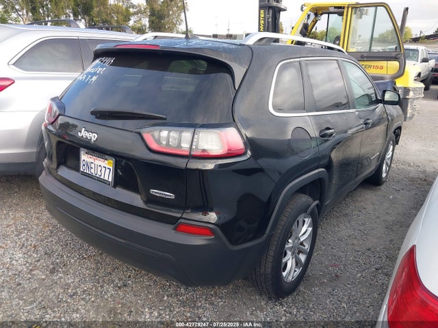 1C4PJLCB2KD455843 Jeep 2019