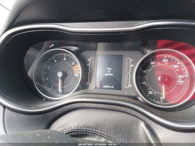 1C4PJLCB2KD455843 Jeep 2019