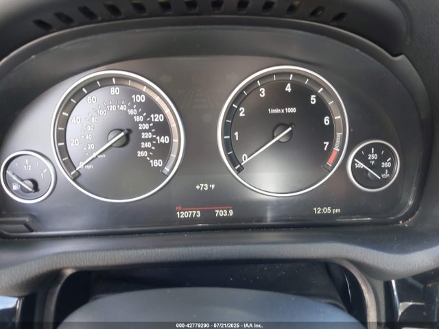 5UXXW3C5XF0M89147 BMW 2015