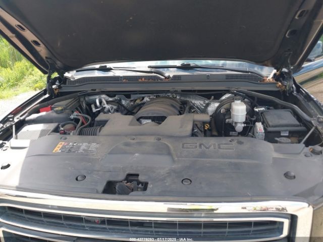 2018 GMC YUKON XL 1GKS2GKC1JR319704 Photo 9
