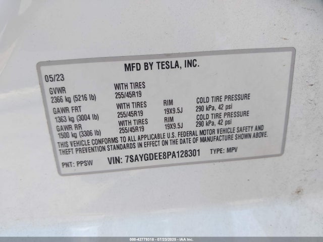 2023 TESLA MODEL Y 7SAYGDEE8PA128301 Photo 8