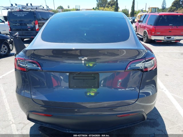 7SAYGDEE9PF900386 Tesla Model Y