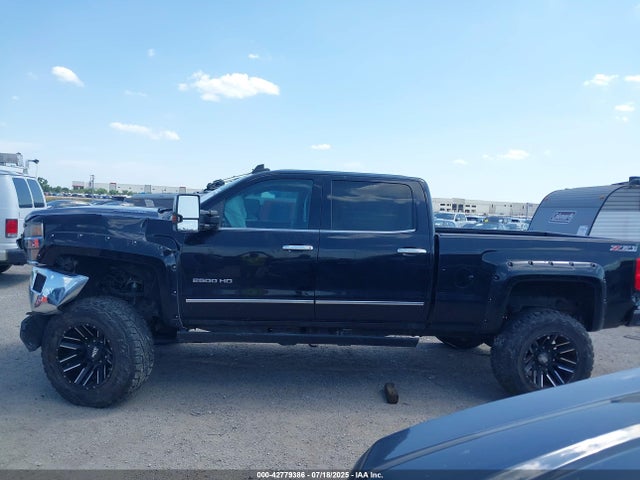 Chevrolet lml 2015 1GC1KWE81FF510217 Image 9