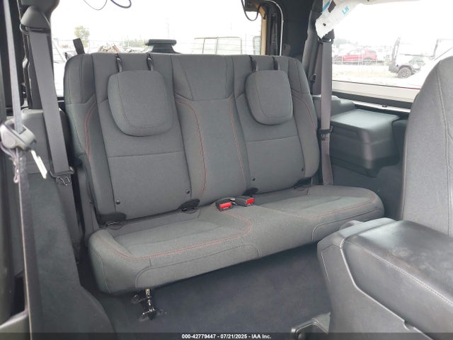 1C4PJXCG4RW118639 Jeep Wrangler