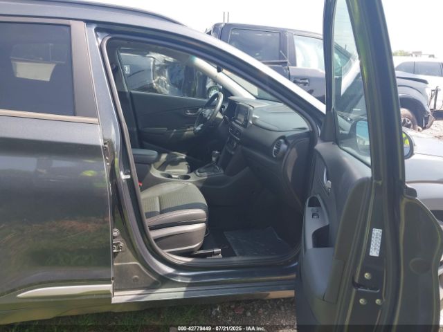 2019 HYUNDAI KONA KM8K33A51KU384244 Photo 4