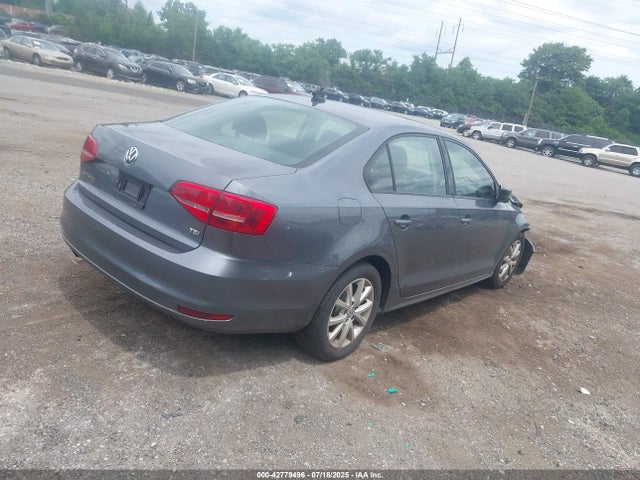 3VWD17AJ5FM234930 Volkswagen 1.8t